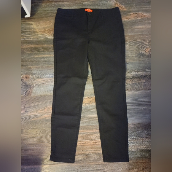 Size 10 Joe Fresh Black Skinny Jeans - Picture 2 of 4